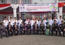 Partisipasi DPRD BU Dalam Hari Sumpah Pemuda ke-95 di Halaman Gedung Pemda