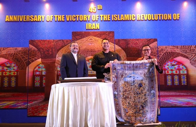 1744Hadiri-Peringatan-Kemenangan-Revolusi-Iran--Menpora-Dito-Tegaskan-Penguatan-Kerja-Sama-Kepemudaan-dan-Olahraga-Dua-Negara