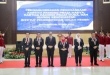 Lakukan Terobosan dan Inovasi, Pj Gubernur Sumsel Agus Fatoni Terima Penghargaan Kartika Pamong Praja Madya dari IPDN
