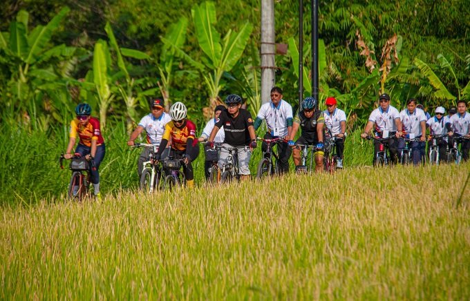 4653ASEAN-Sports-Day-dan-Tour-De-Prambanan-2024--Kolaborasi-Bersepeda-Menyusuri-Keindahan-Kawasan-Candi-Prambanan