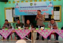 Kapolsek dan Kanit Binmas Polsek Manna Ikuti Musyawarah Pembentukan Tim Rencana Kerja Pemerintahan Desa Binaan