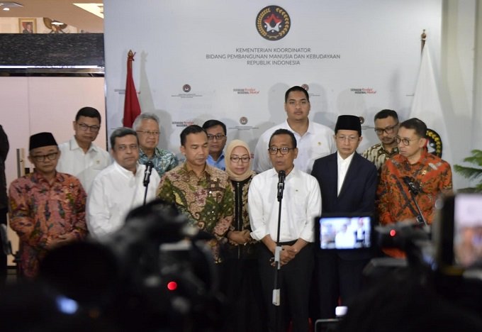 9072menpora-dito-dan-wamenpora-hadiri-rapat-tingkat-menteri-terkait-sinergi-program-prioritas-presiden-prabowo