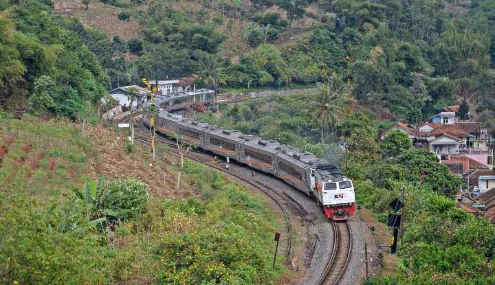 pt_kereta_api_indonesia_091652_big