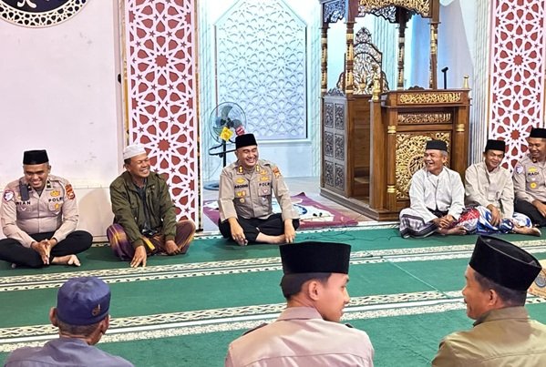 Subuh Keliling di Lebong, Kapolres Serap Aspirasi Warga soal Hoaks hingga Miras